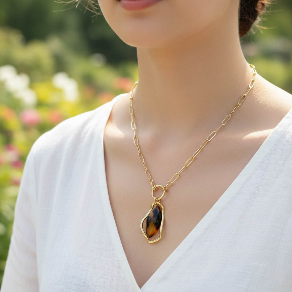 Collana Asia