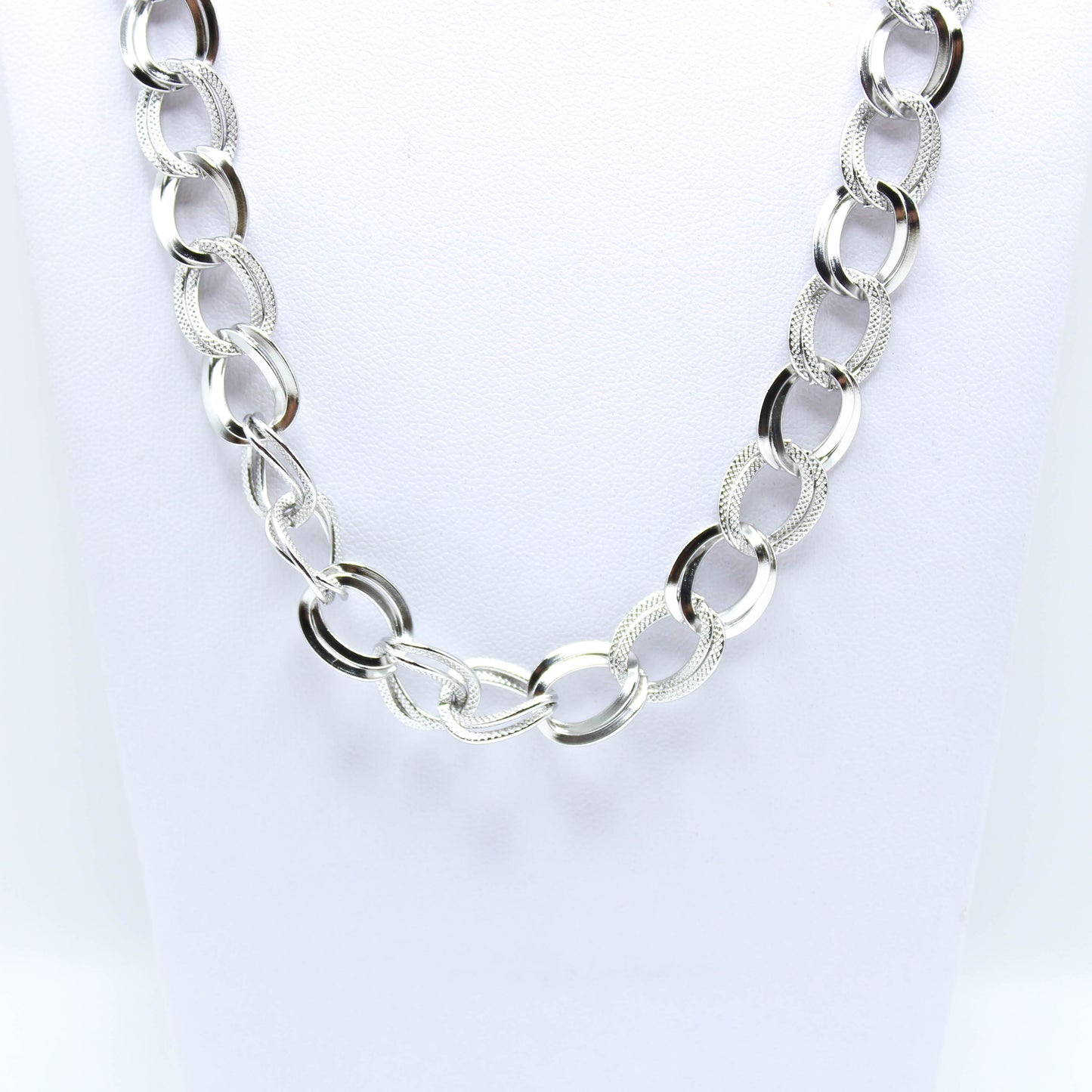 Collana Lola