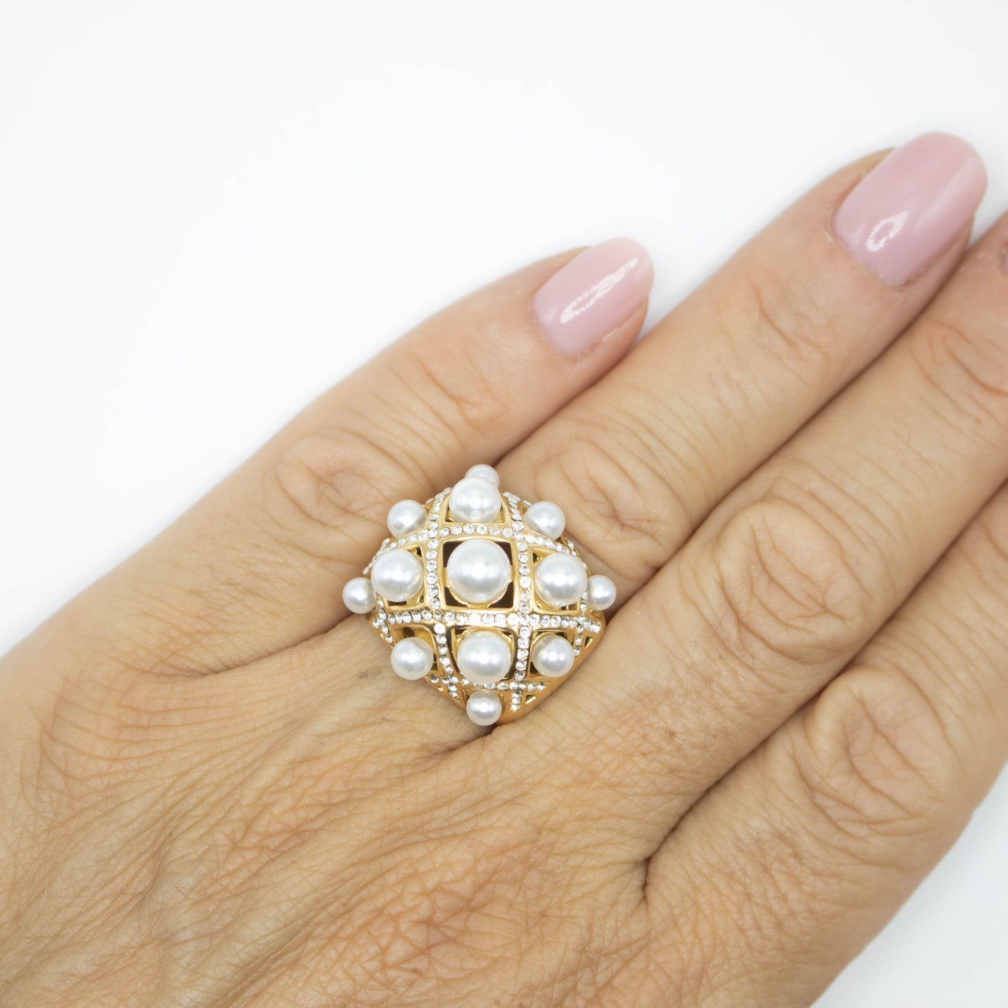 Anello Pearls
