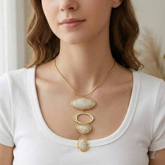 Collana Petra Bianca