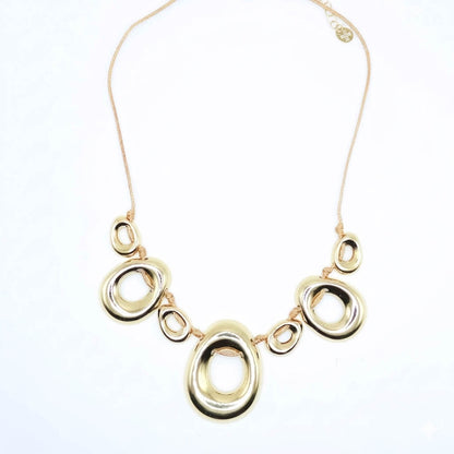 Collana Hole